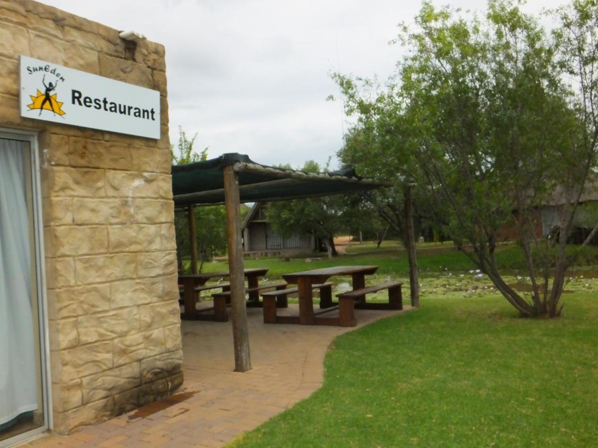Suzie'S Loft - Nude - Suneden Family Naturist Resort Pretoria-Noord 外观 照片